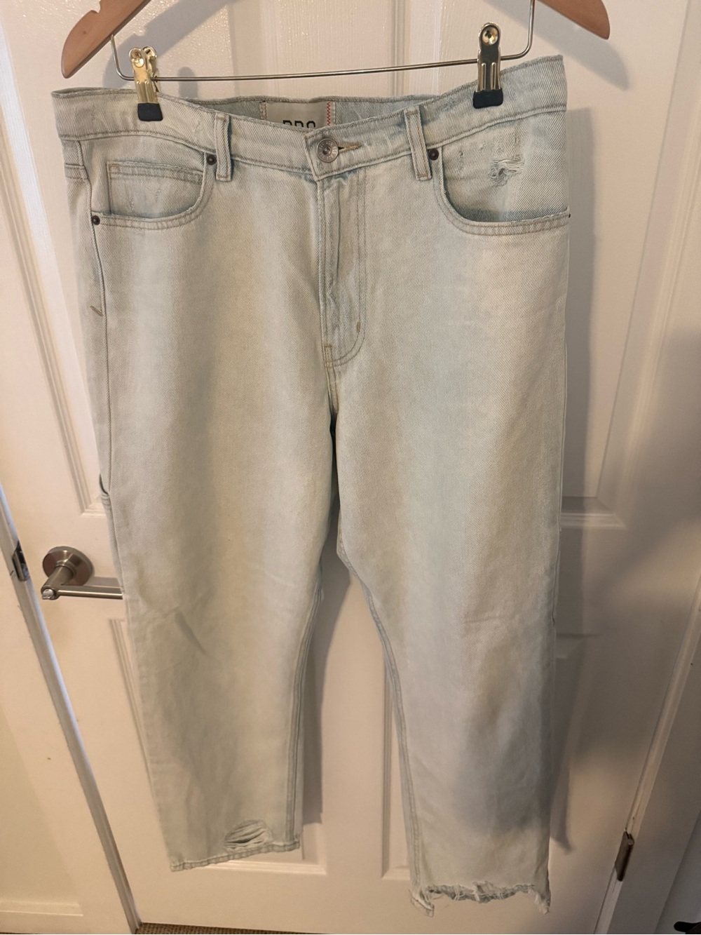 BDG Light Wash Relaxed Baggy Jeans
